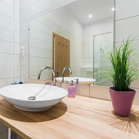 Dominika * Budapeste